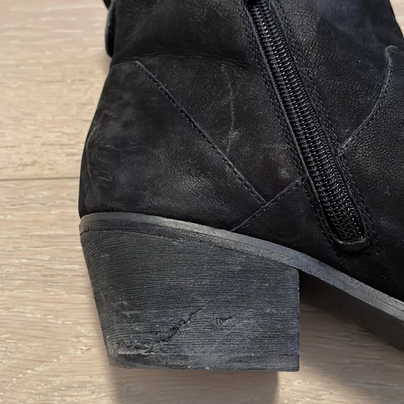 Sole Society Vixen Ankle Boots - Picture 3 of 10